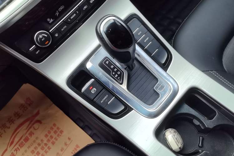 Used Geely Auto Emgrand GL 2017 1.8L DCT Elite Model Gear Lever