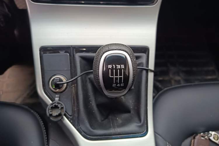 Used Geely Auto Emgrand GL 2017 1.8L Manual Entry-Level Model Gear Lever