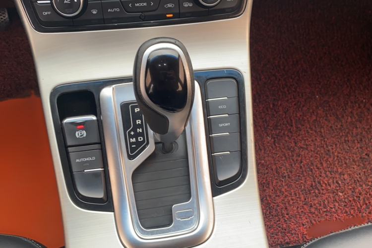 Used Geely Auto Emgrand GL 2017 1.3T DCT Elite Model Gear Lever