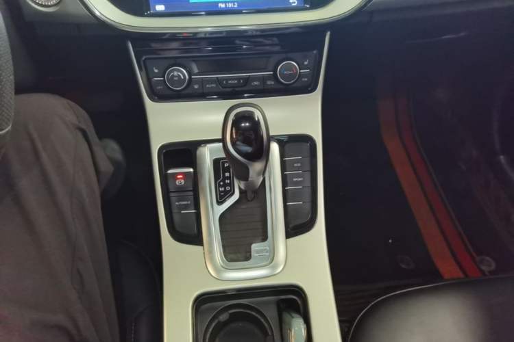 Used Geely Auto Emgrand GL 2017 1.3T DCT Luxury Model Gear Lever