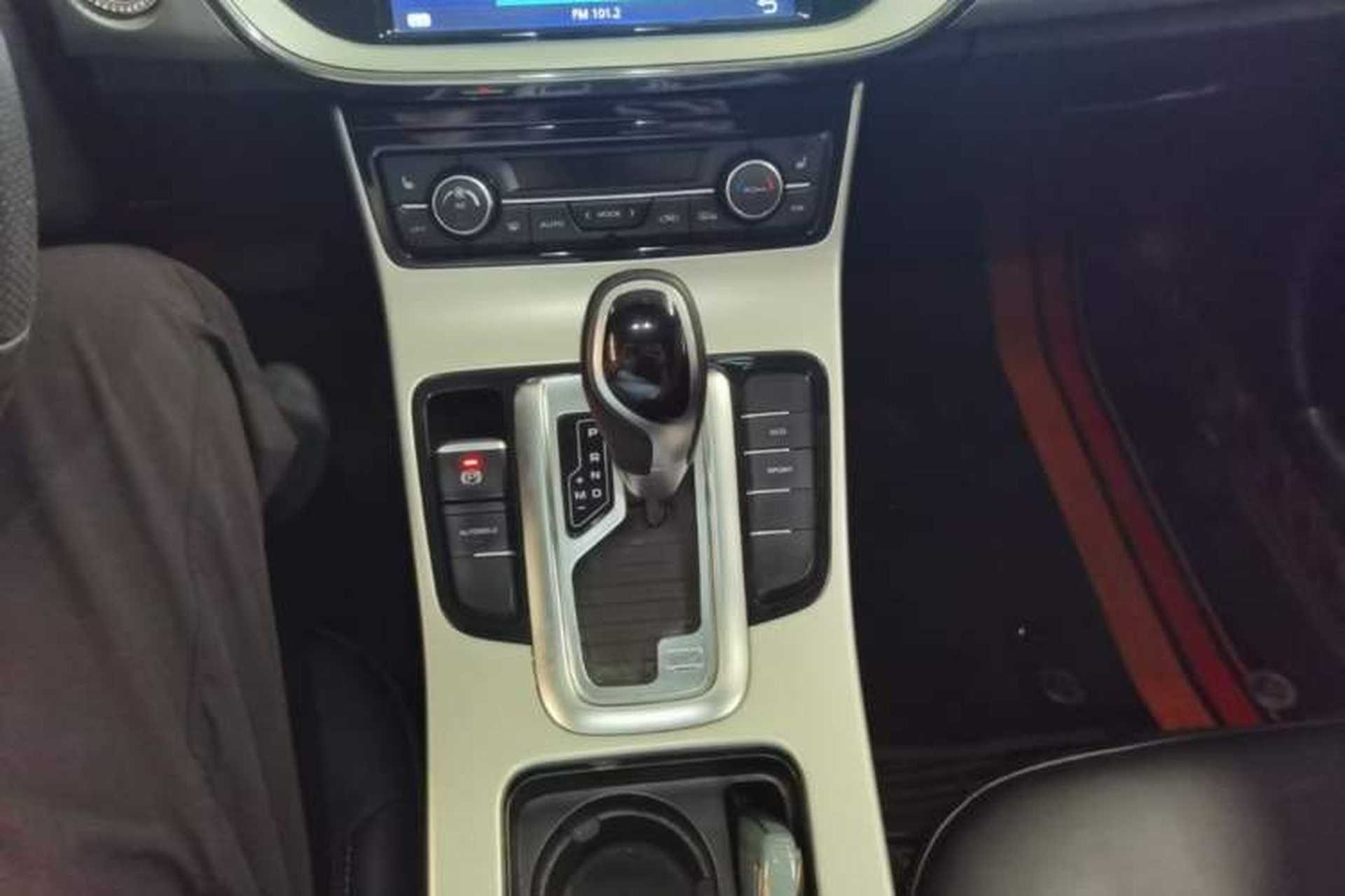 Used Geely Auto Emgrand GL 2017 1.3T DCT Luxury Model Gear Lever
