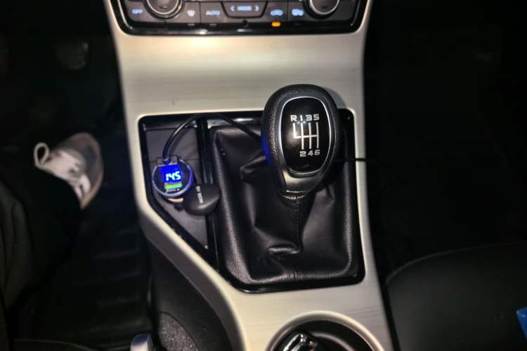 Used Geely Auto Emgrand GL 2017 1.8L Manual Elite Model Gear Lever