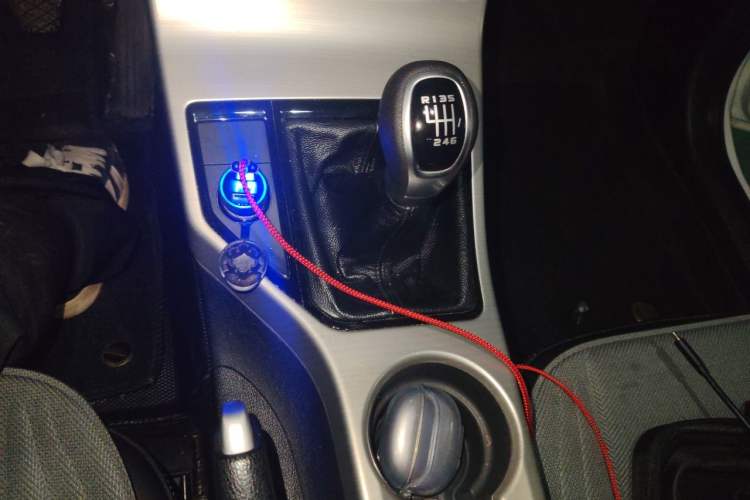 Used Geely Auto Emgrand GL 2017 1.8L Manual Elite Model Gear Lever