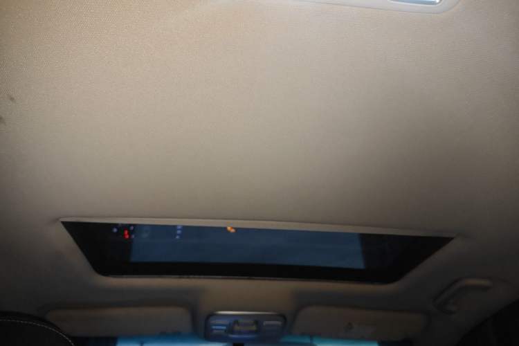 Used Geely Auto Emgrand GL 2017 1.3T DCT Elite Model Headliner