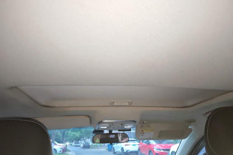 Used Geely Auto Emgrand GL 2017 1.8L Manual Elite Model Headliner
