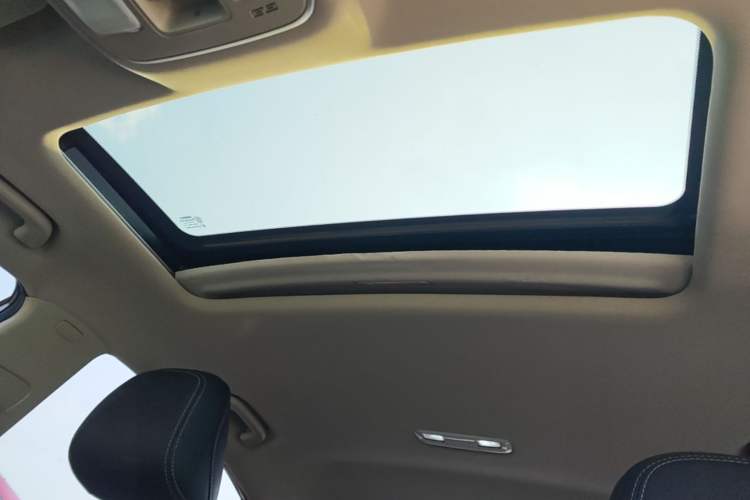 Used Geely Auto Emgrand GL 2017 1.3T DCT Elite Model Headliner
