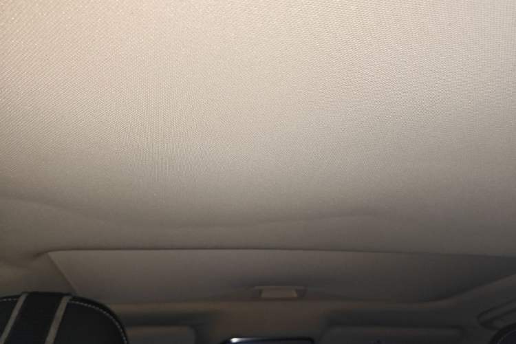 Used Geely Auto Emgrand GL 2017 1.3T Manual Elite Model Headliner