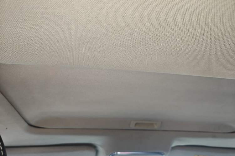 Used Geely Auto Emgrand GL 2017 1.3T Manual Elite Model Headliner