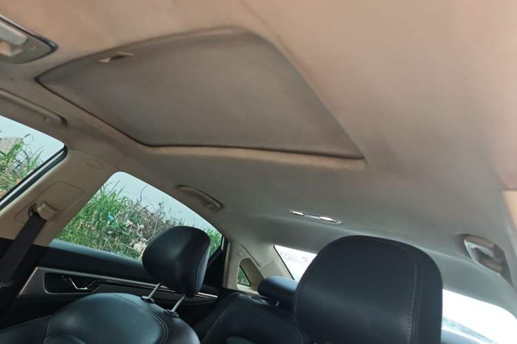 Used Geely Auto Emgrand GL 2017 1.8L Manual Elite Model Headliner