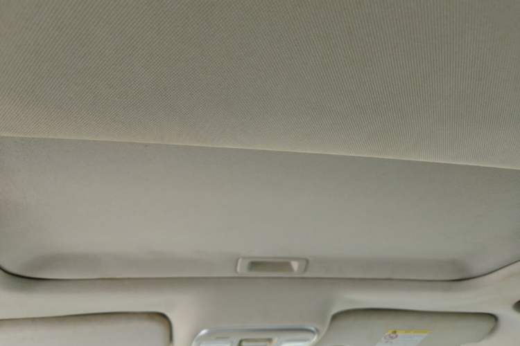 Used Geely Auto Emgrand GL 2017 1.3T Manual Elite Model Headliner