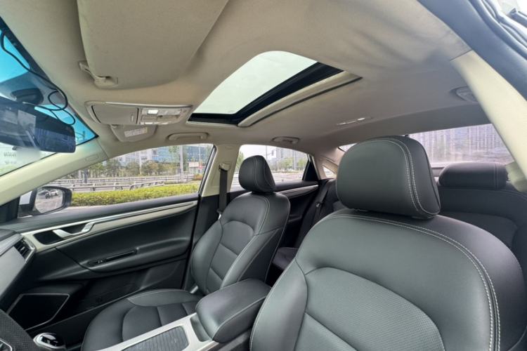 Used Geely Auto Emgrand GL 2017 1.3T DCT Elite Model Headliner