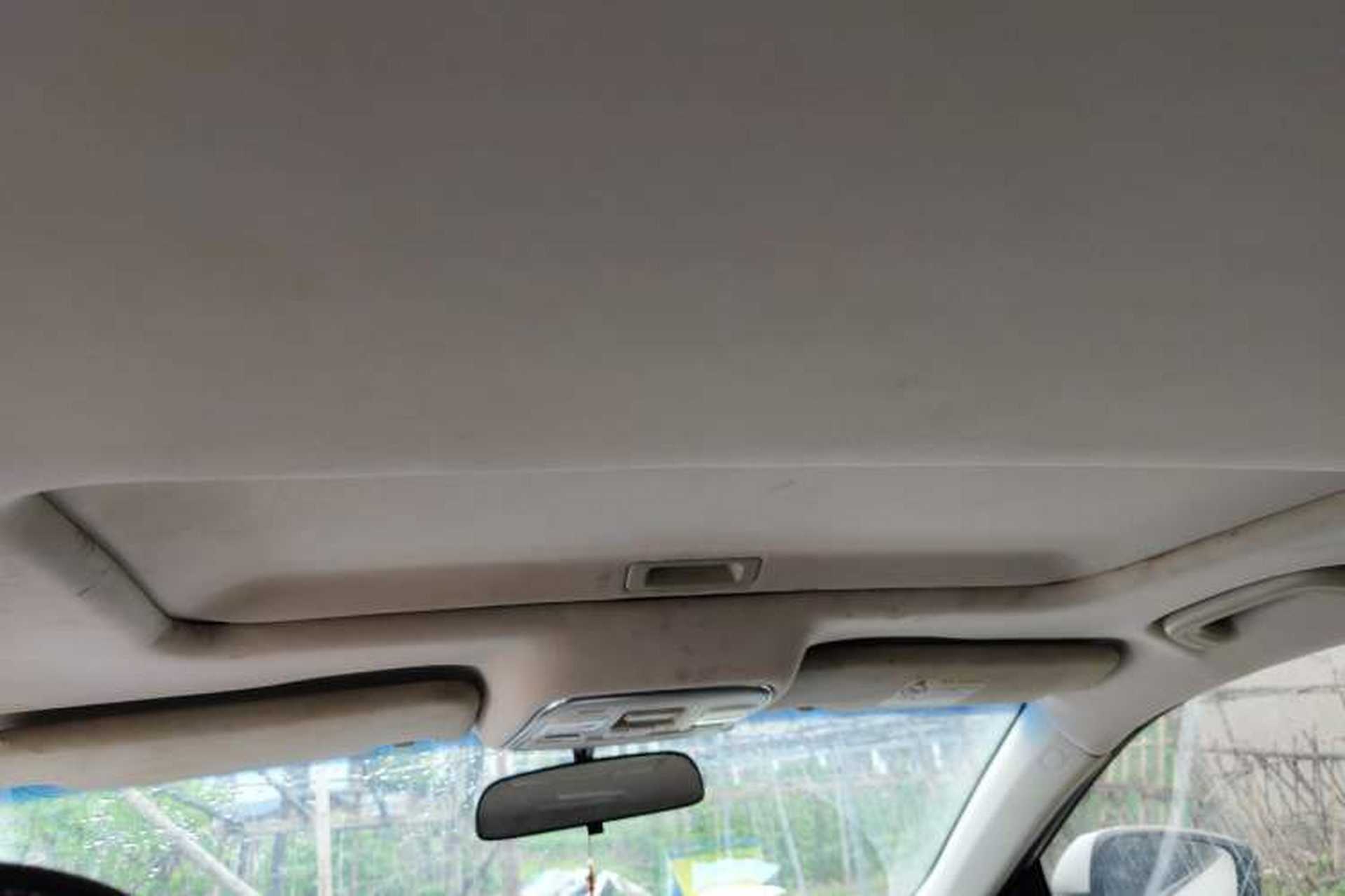 Used Geely Auto Emgrand GL 2017 1.8L Manual Elite Model Headliner
