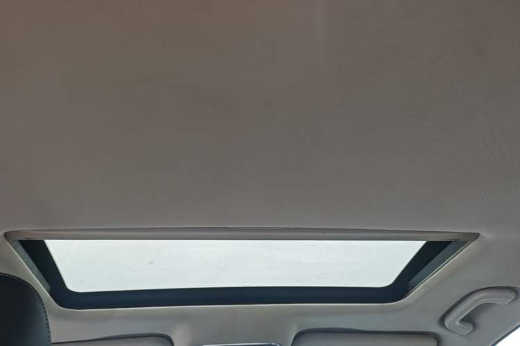 Used Geely Auto Emgrand GL 2017 1.8L Manual Elite Model Headliner