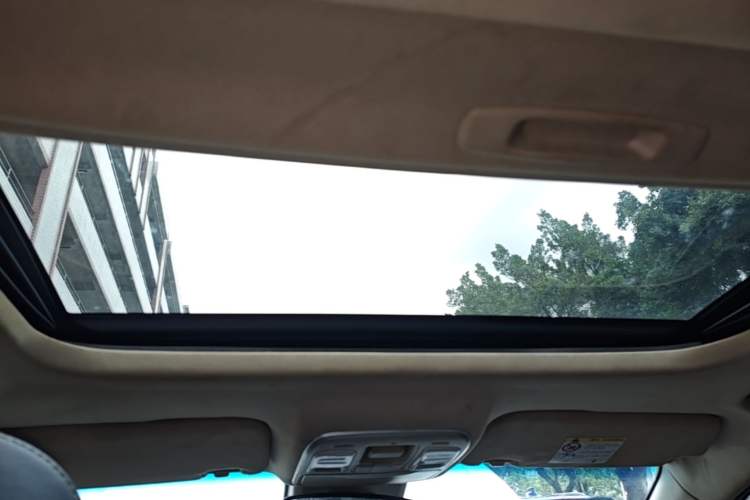 Used Geely Auto Emgrand GL 2017 1.8L Manual Elite Model Headliner