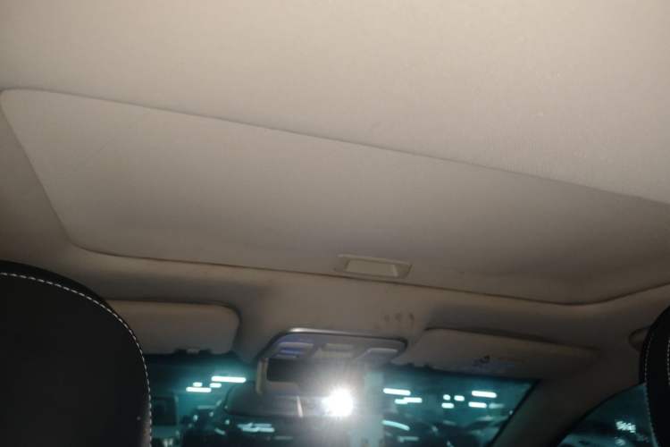 Used Geely Auto Emgrand GL 2017 1.8L DCT Elite Model Headliner