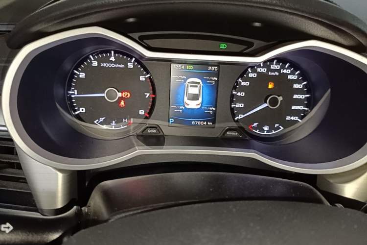 Used Geely Auto Emgrand GL 2017 1.8L DCT Elite Model Instrument Cluster