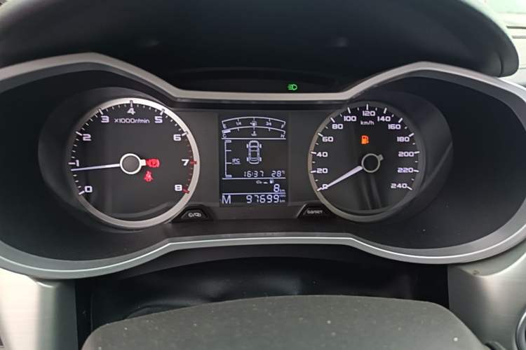 Used Geely Auto Emgrand GL 2017 1.8L Manual Entry-Level Model Instrument Cluster