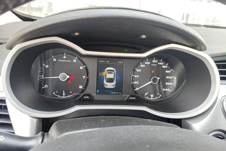 Used Geely Auto Emgrand GL 2017 1.3T DCT Elite Model Instrument Cluster