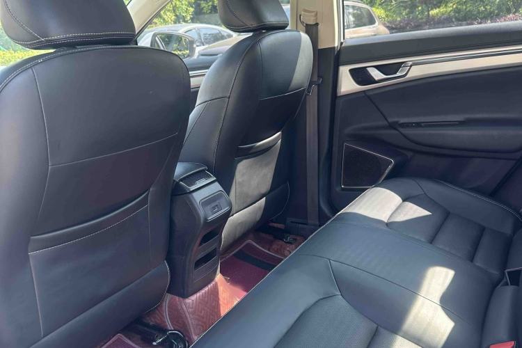 Used Geely Auto Emgrand GL 2017 1.3T DCT Elite Model Interior 1