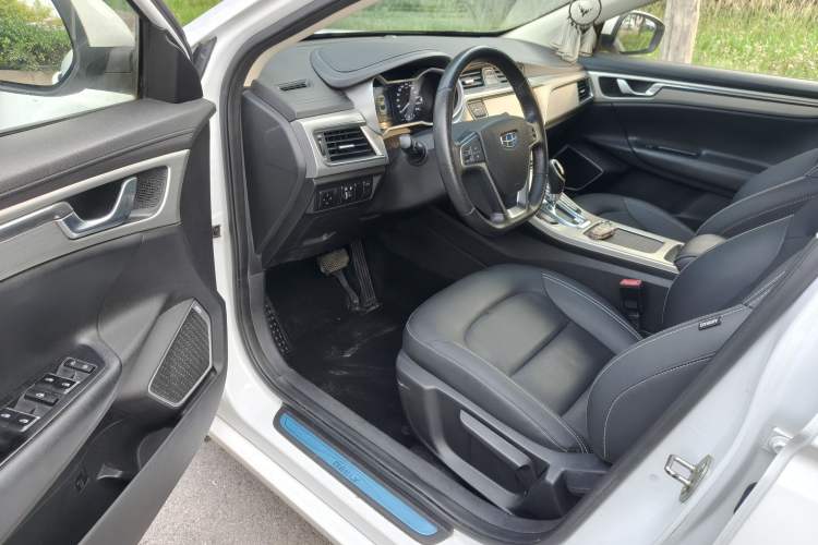 Used Geely Auto Emgrand GL 2017 1.8L DCT Elite Model Interior 1