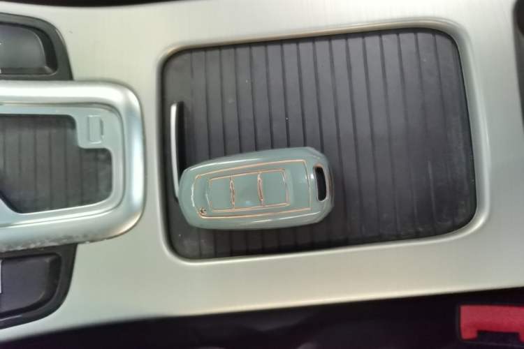 Used Geely Auto Emgrand GL 2017 1.3T DCT Luxury Model Interior 1
