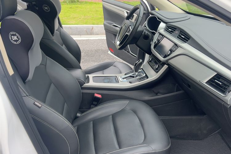 Used Geely Auto Emgrand GL 2017 1.3T DCT Elite Model Interior 14