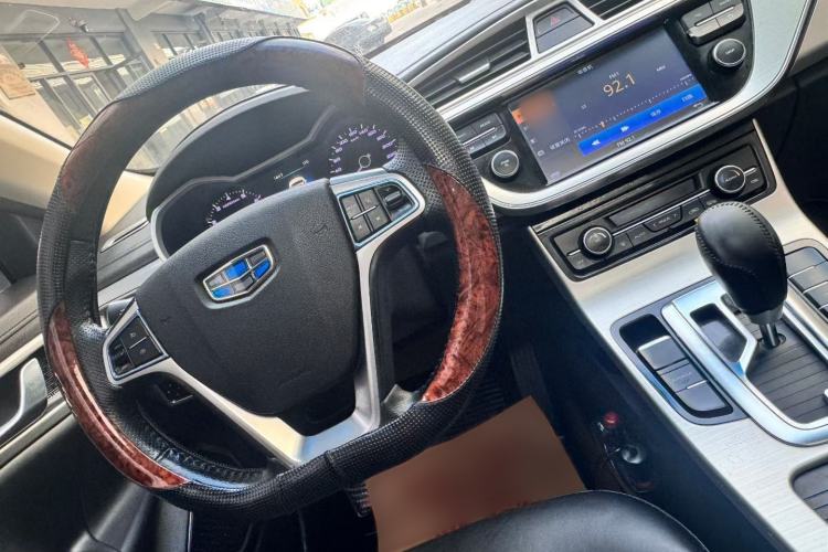 Used Geely Auto Emgrand GL 2017 1.8L DCT Elite Model Interior 2