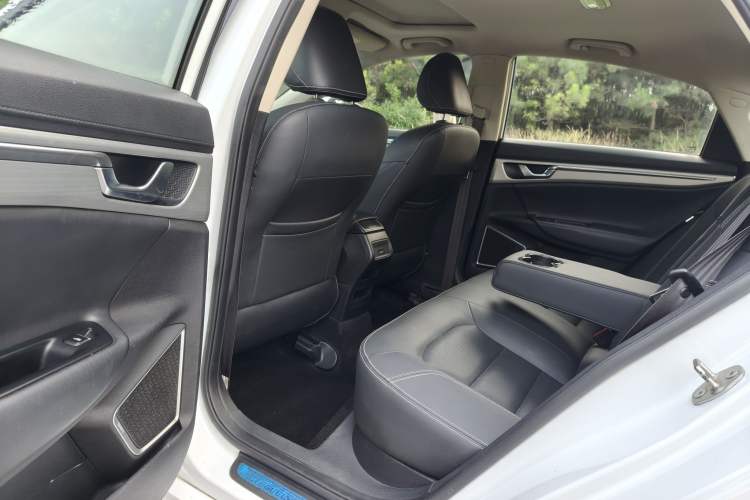 Used Geely Auto Emgrand GL 2017 1.8L DCT Elite Model Interior 2