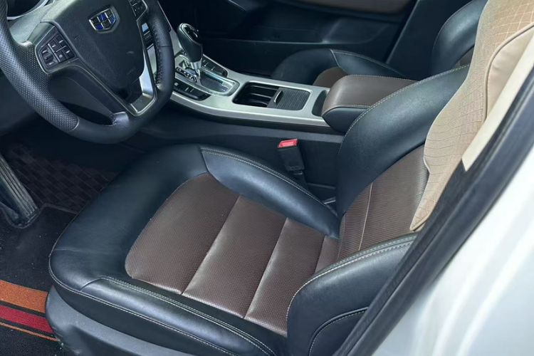 Used Geely Auto Emgrand GL 2017 1.3T DCT Luxury Model Interior 2