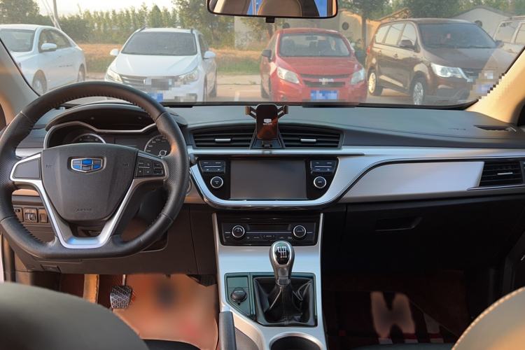 Used Geely Auto Emgrand GL 2017 1.8L Manual Elite Model Interior 3