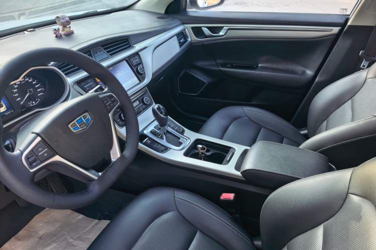 Used Geely Auto Emgrand GL 2017 1.8L DCT Elite Model Interior 3