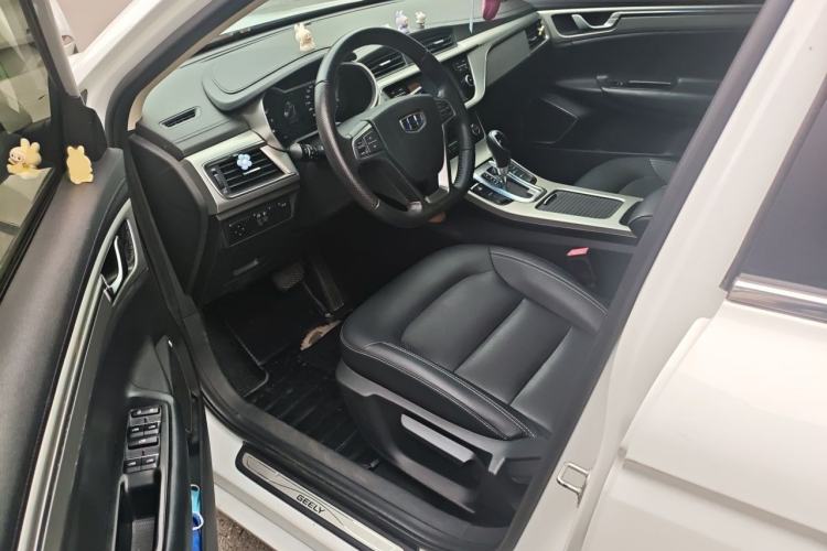 Used Geely Auto Emgrand GL 2017 1.3T DCT Elite Model Interior 3