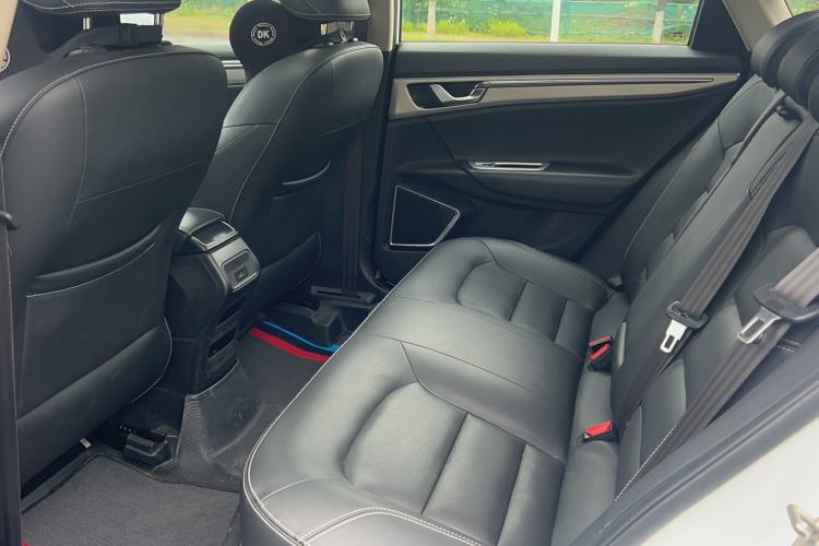 Used Geely Auto Emgrand GL 2017 1.3T DCT Elite Model Interior 3