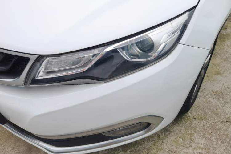 Used Geely Auto Emgrand GL 2017 1.8L Manual Elite Model Left Front Headlight