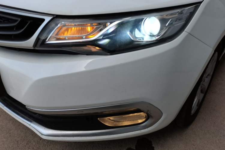 Used Geely Auto Emgrand GL 2017 1.8L Manual Elite Model Left Front Headlight