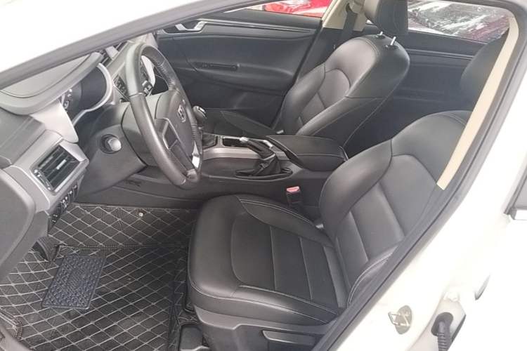 Used Geely Auto Emgrand GL 2017 1.8L Manual Elite Model Left Front Seat