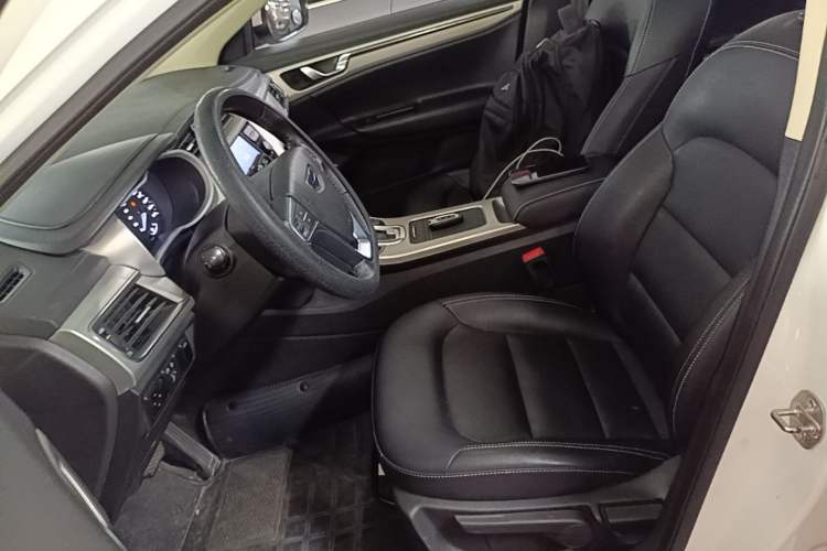 Used Geely Auto Emgrand GL 2017 1.8L DCT Elite Model Left Front Seat