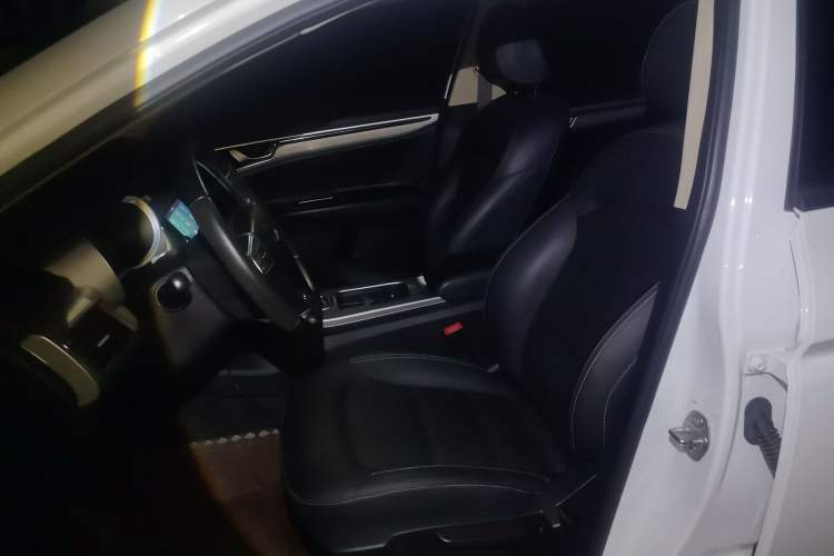 Used Geely Auto Emgrand GL 2017 1.3T DCT Elite Model Left Front Seat