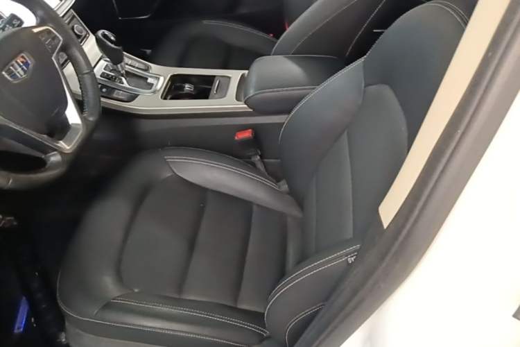 Used Geely Auto Emgrand GL 2017 1.3T DCT Elite Model Left Front Seat