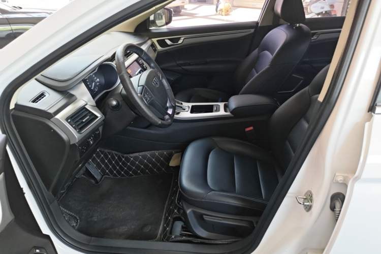 Used Geely Auto Emgrand GL 2017 1.8L DCT Elite Model Left Front Seat