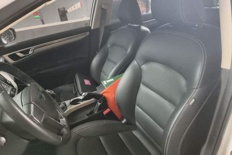 Used Geely Auto Emgrand GL 2017 1.8L Manual Elite Model Left Front Seat
