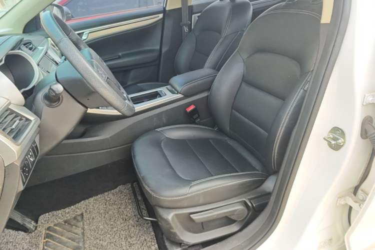 Used Geely Auto Emgrand GL 2017 1.3T DCT Elite Model Left Front Seat