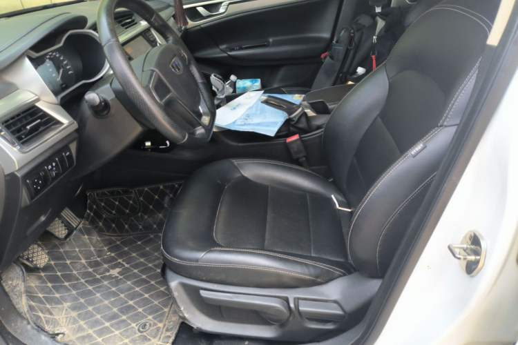 Used Geely Auto Emgrand GL 2017 1.8L Manual Elite Model Left Front Seat