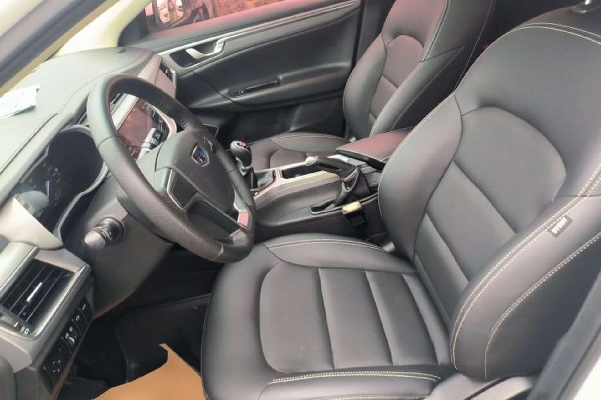 Used Geely Auto Emgrand GL 2017 1.8L Manual Elite Model Left Front Seat