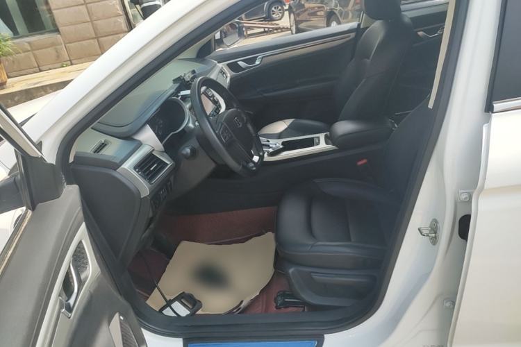 Used Geely Auto Emgrand GL 2017 1.3T DCT Elite Model Left Front Seat