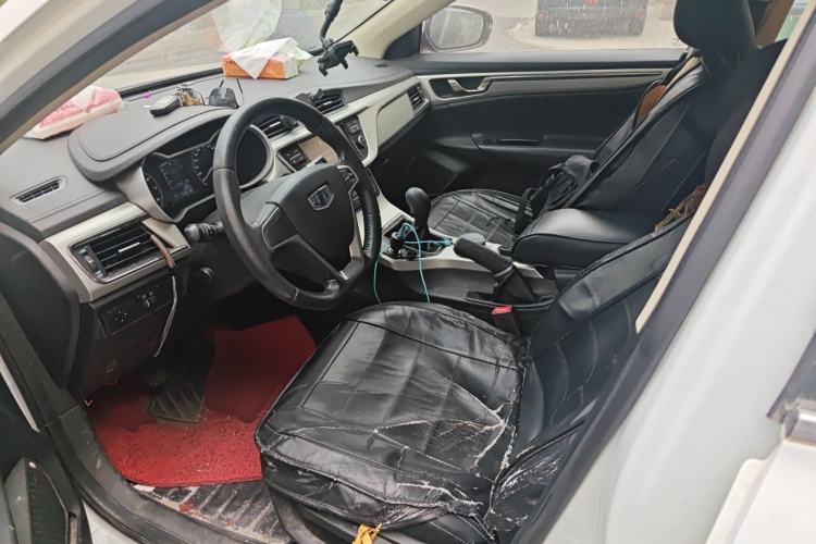 Used Geely Auto Emgrand GL 2017 1.8L Manual Elite Model Left Front Seat