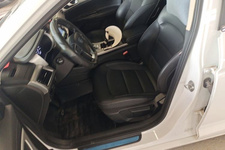 Used Geely Auto Emgrand GL 2017 1.3T DCT Elite Model Left Front Seat
