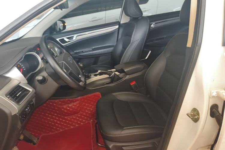Used Geely Auto Emgrand GL 2017 1.3T Manual Elite Model Left Front Seat