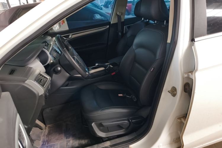 Used Geely Auto Emgrand GL 2017 1.8L Manual Elite Model Left Front Seat