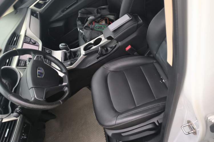 Used Geely Auto Emgrand GL 2017 1.3T Manual Elite Model Left Front Seat